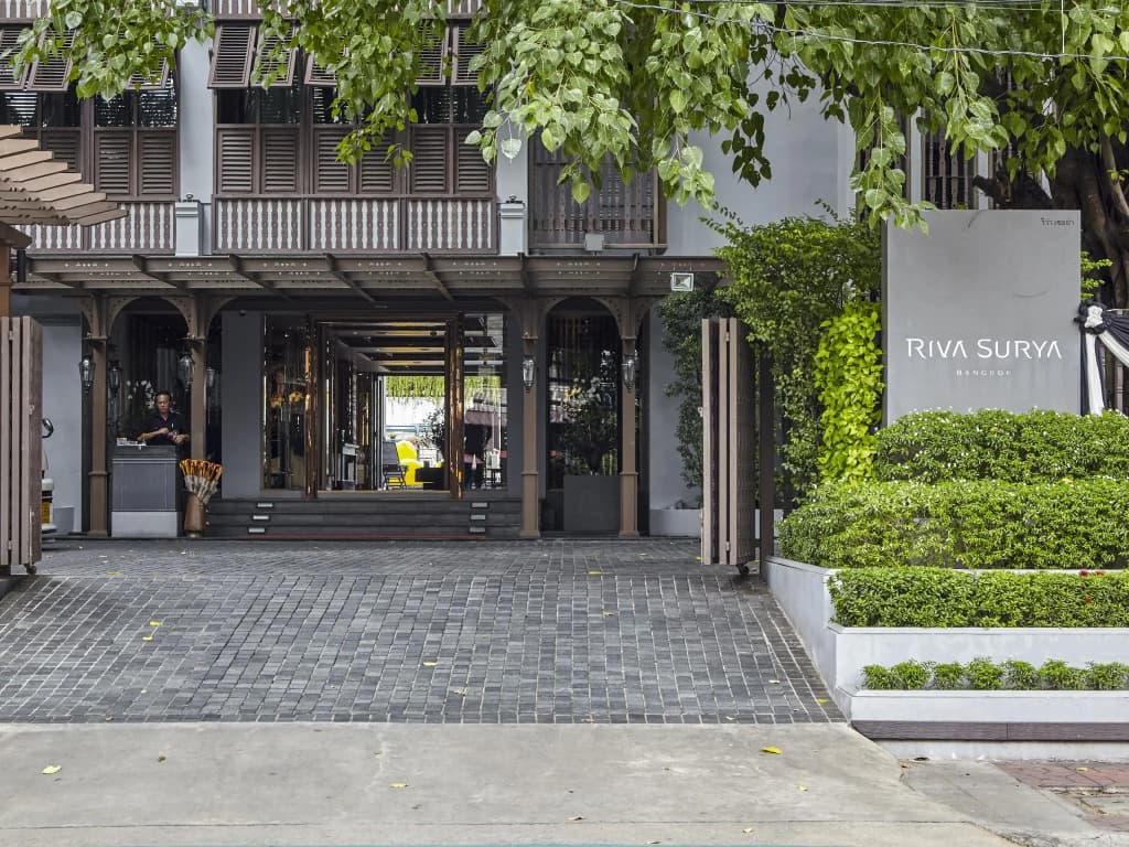 Riva Surya Bangkok - 23 Phra Arthit Road Pranakorn, Bangkok