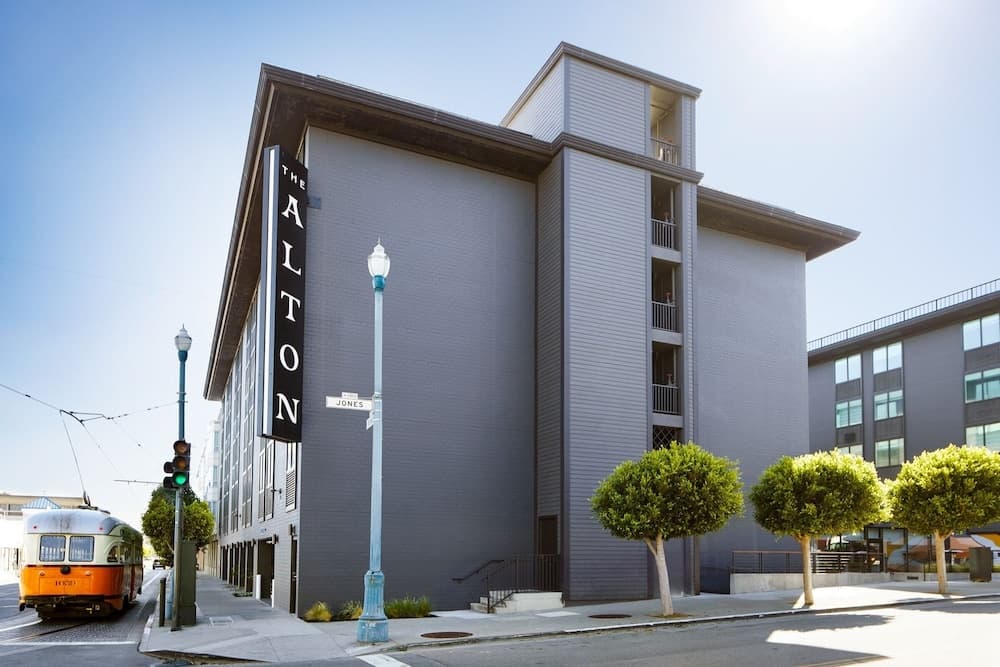 Kimpton Alton Fisherman's Wharf by IHG - 2700 Jones Street, San Francisco