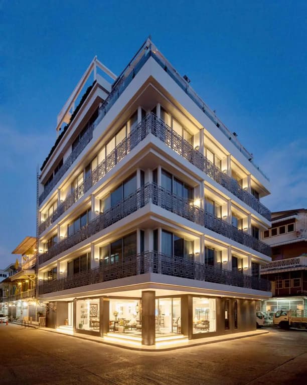 Riva Arun Bangkok - 392/25-26 Maharaj Road, Bangkok