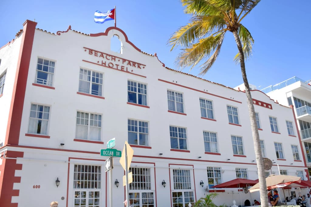 Beach Park Hotel - 600 Ocean Dr, Miami Beach