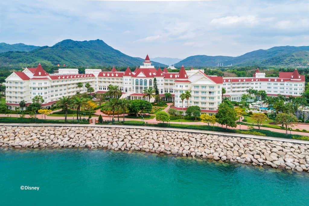 Hong Kong Disneyland Hotel - Hong Kong Disneyland Resort, Hong Kong
