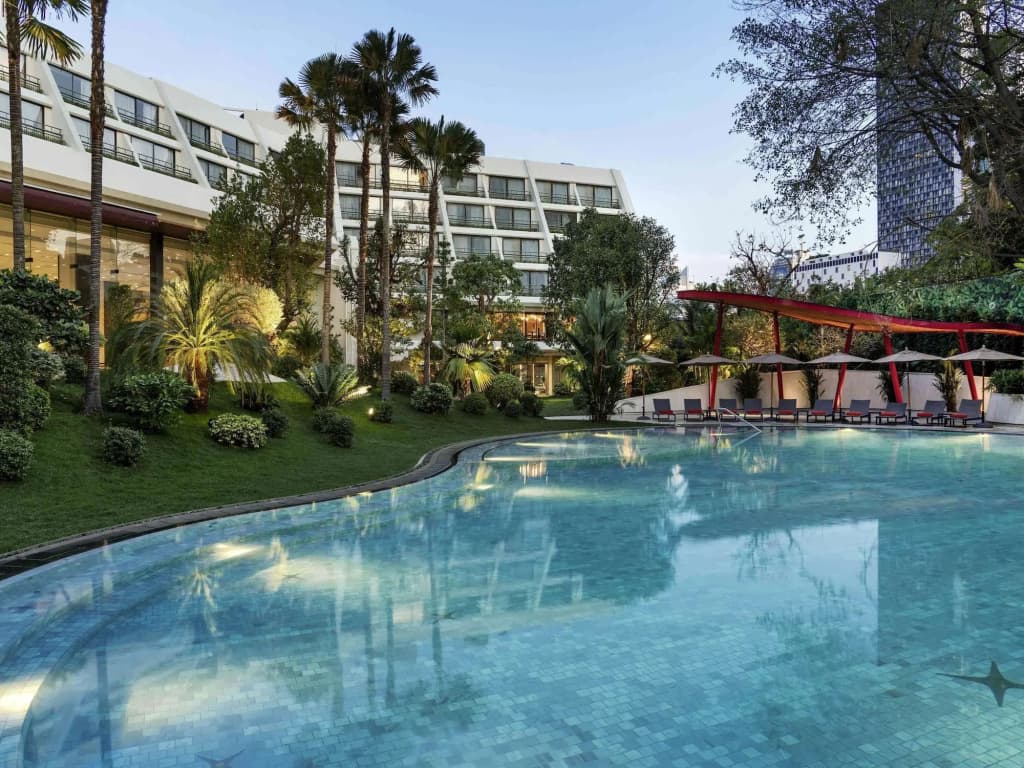 Mövenpick BDMS Wellness Resort Bangkok - 2 Wireless Road, Bangkok