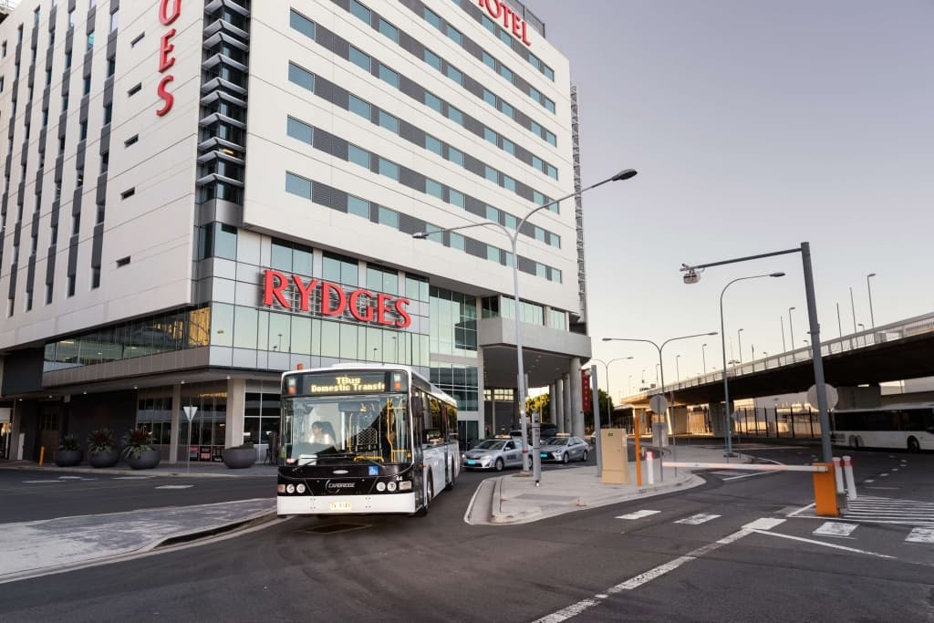 Rydges Sydney Airport Hotel - 8 Arrival Court, Sydney