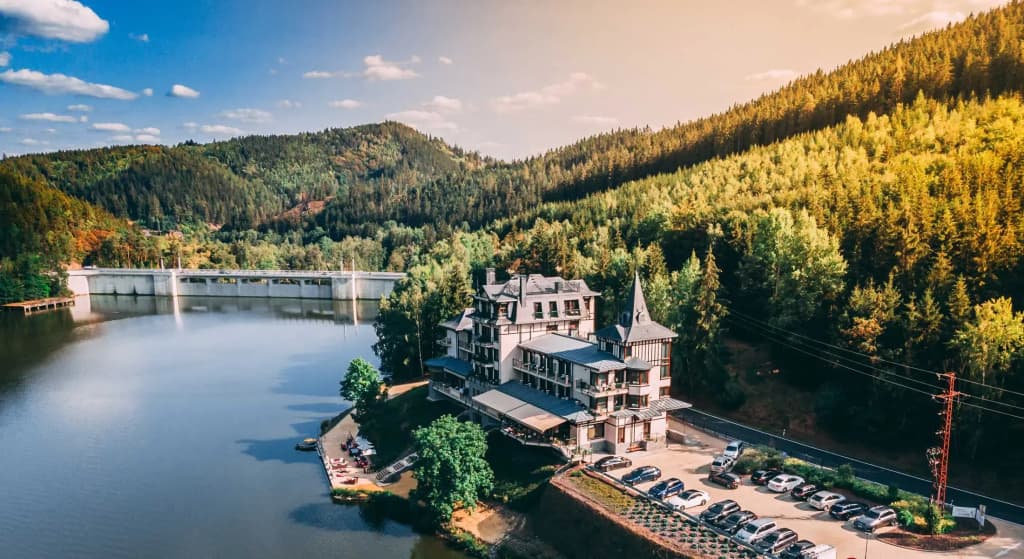 Retro Riverside Wellness Resort - Brezova 157, Karlovy Vary