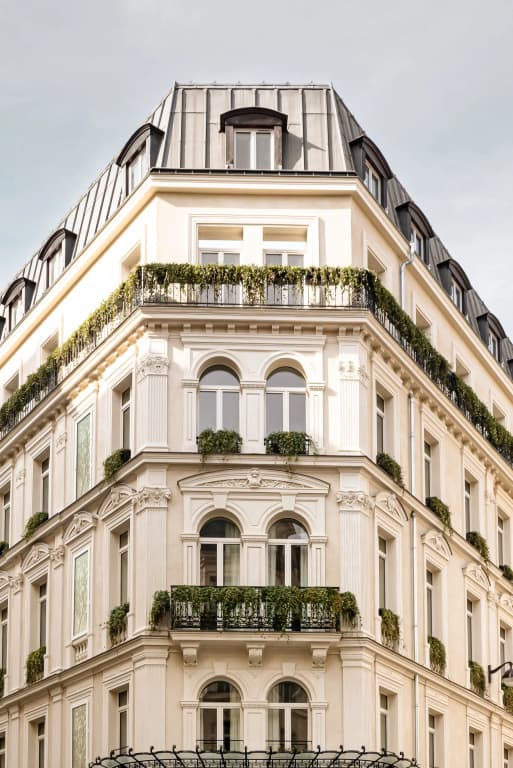Chateau des Fleurs Paris Champs Elysees - 19 Rue Vernet, Parigi