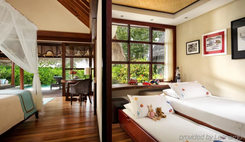 Four Seasons Resort Maldives at Kuda Huraa - foto 6
