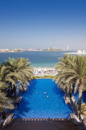 Mövenpick Jumeirah Lakes Towers Hotel - foto 1