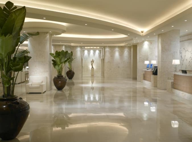 Grand Beach Hotel - foto 1