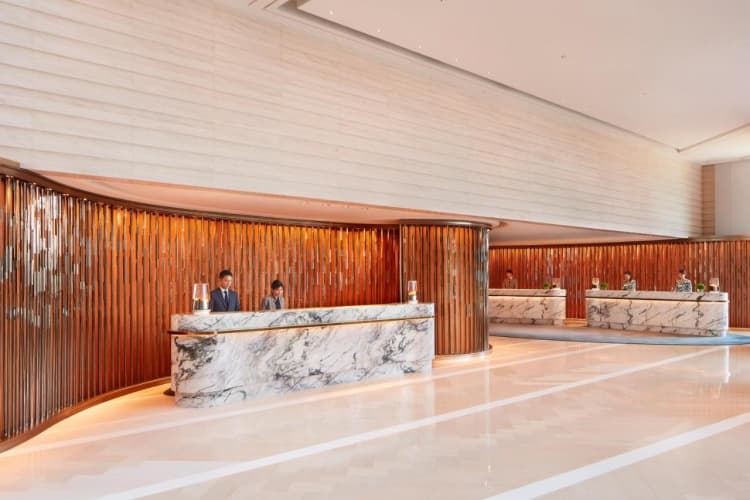 Four Seasons Hotel Hong Kong - foto 1